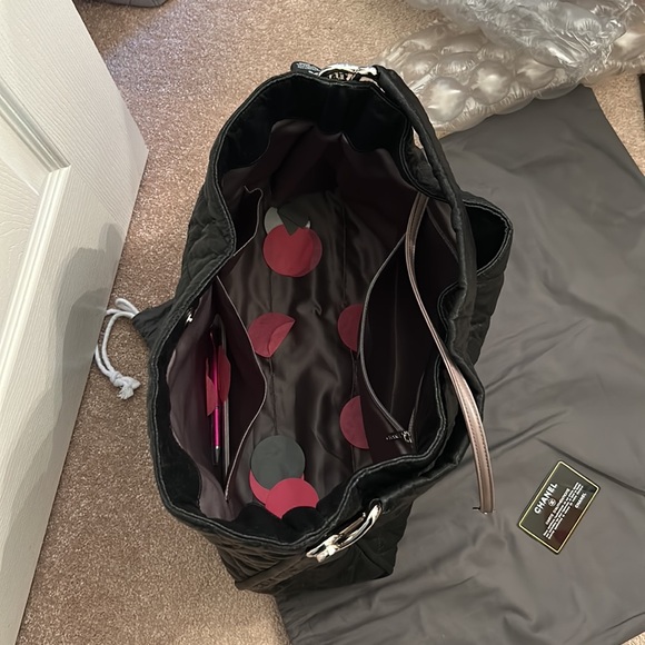 Chanel Le Marais Quilted XL Bag - Excellent Condition - Picture 10 of 11